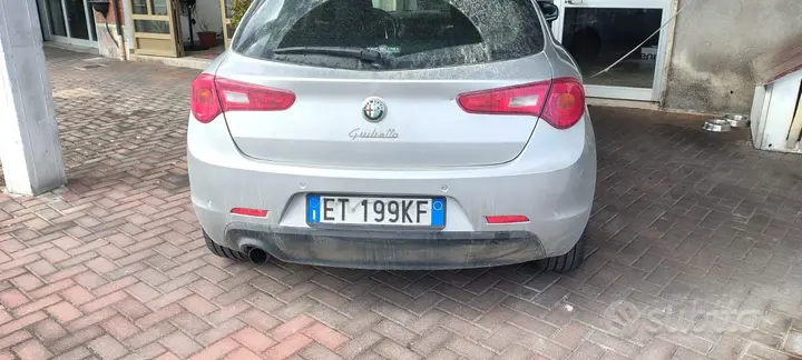 Alfa Romeo Giulietta 2013 photo 2