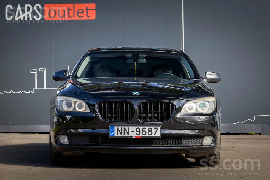 BMW 730 2009 photo 2