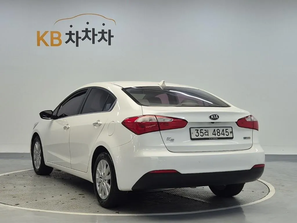 Kia K3 2015 photo 2