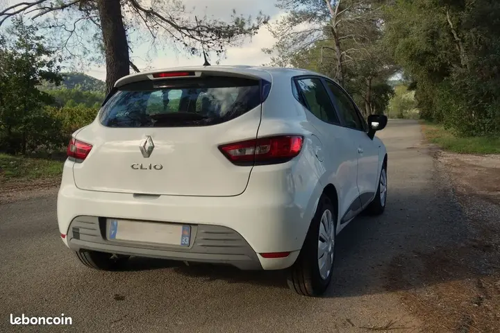 Renault Clio 2017 photo 3
