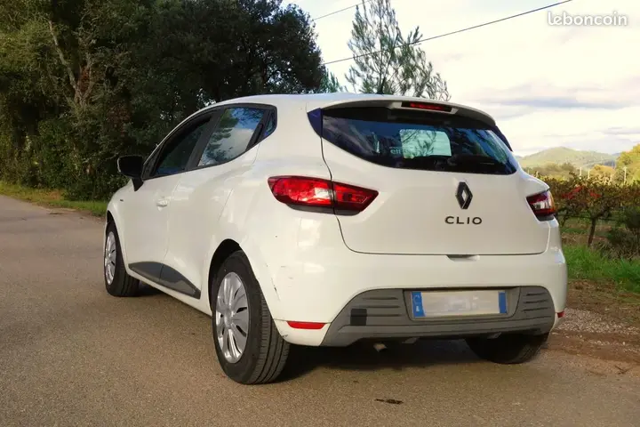 Renault Clio 2017 photo 4