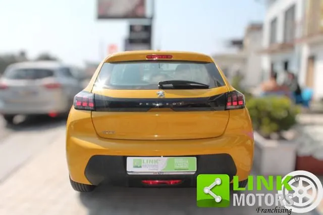Peugeot 208 2022 photo 5