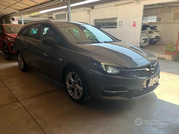 Opel Astra 2021 photo 2