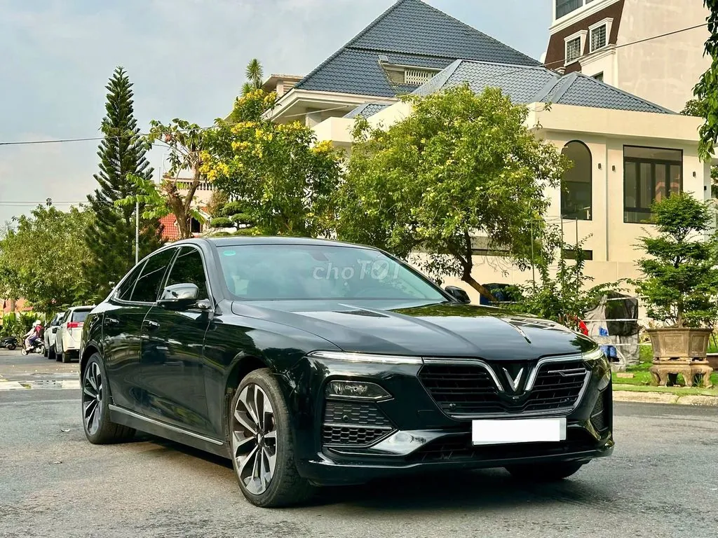 Vinfast Lux A2.0 2019 photo 2