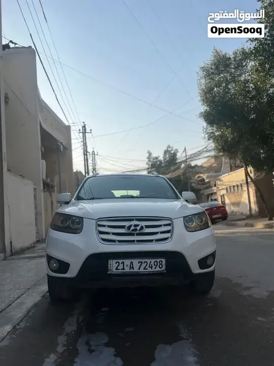 Hyundai Santa Fe 2011 photo 3