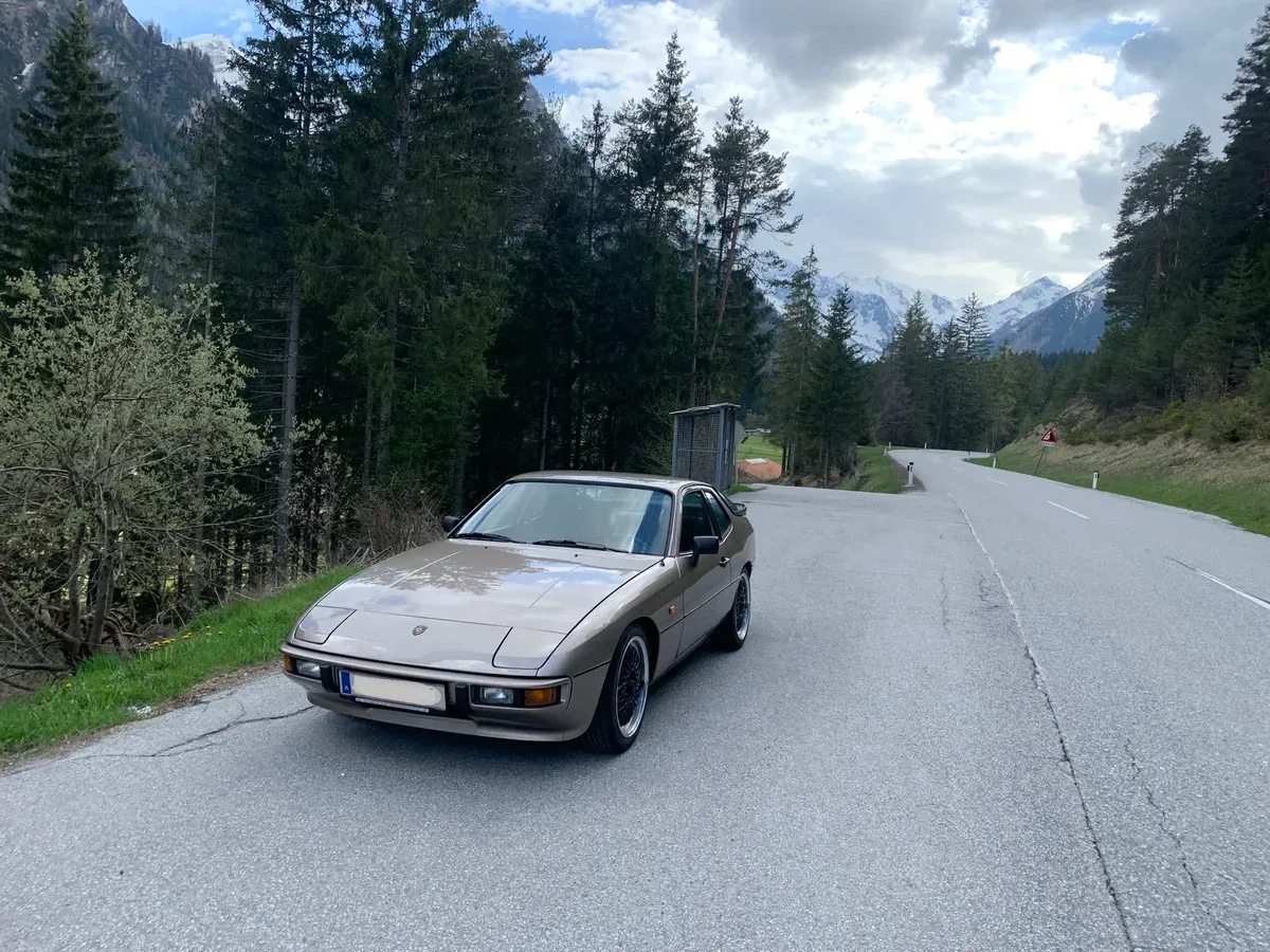 Porsche 924