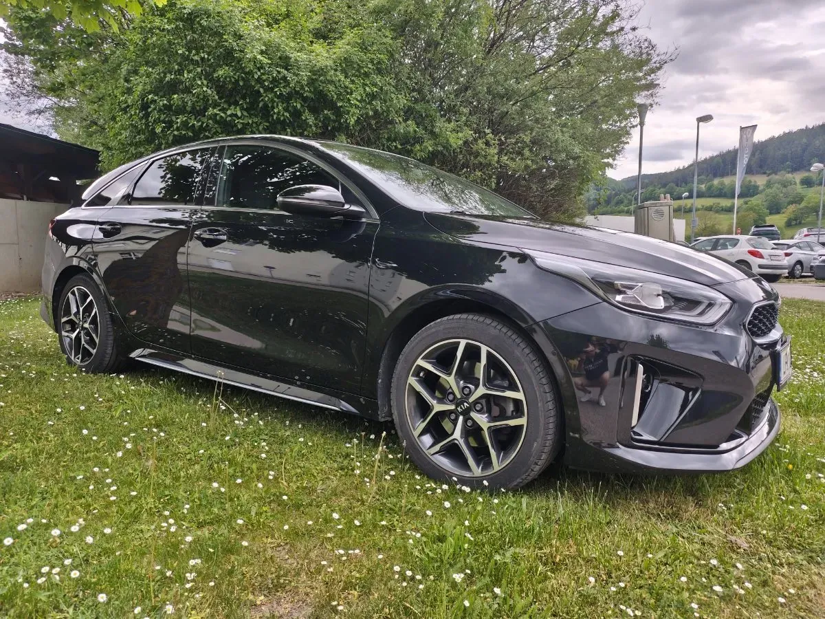 Kia Proceed 2022 photo 2