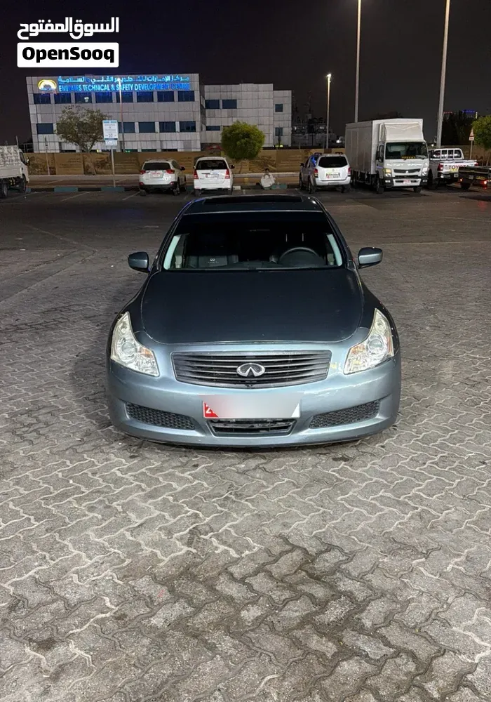 Infiniti G37 2009 photo 2