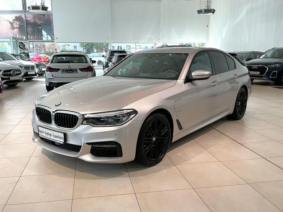 BMW 530E