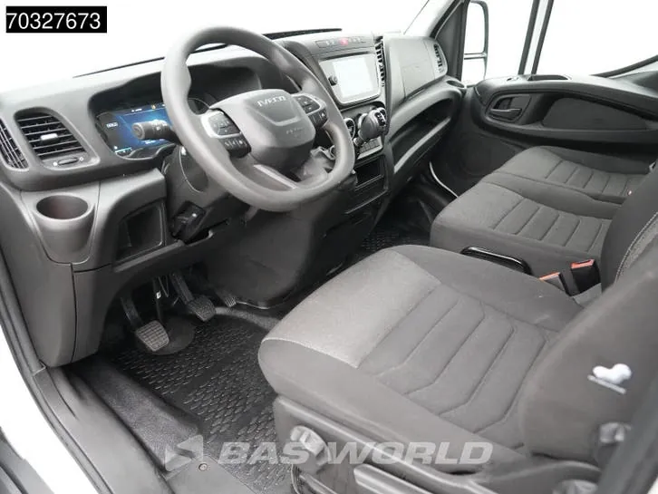 Iveco Daily 2024 photo 3