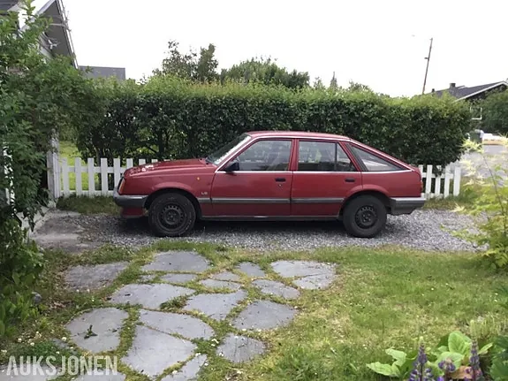 Opel Ascona 1986 photo 4