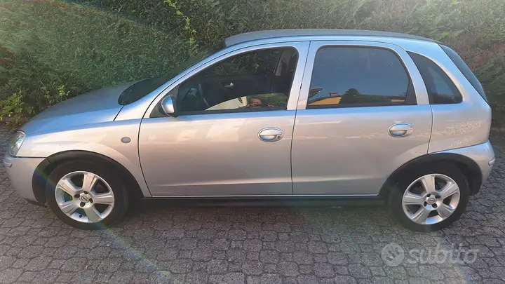 Opel Corsa 2004 photo 4