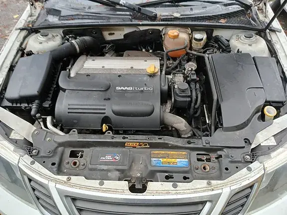 Saab 9-3 2011 photo 4
