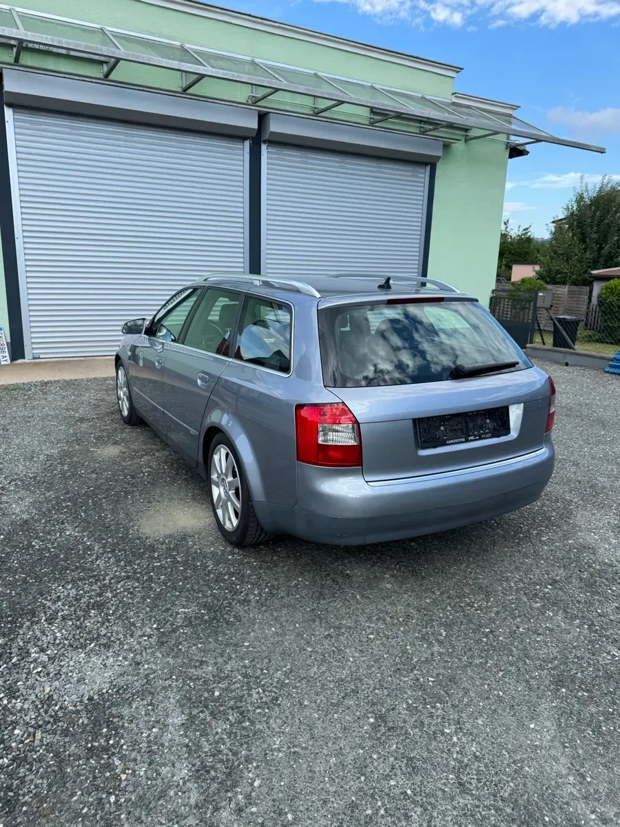 Audi A4 2003 photo 3