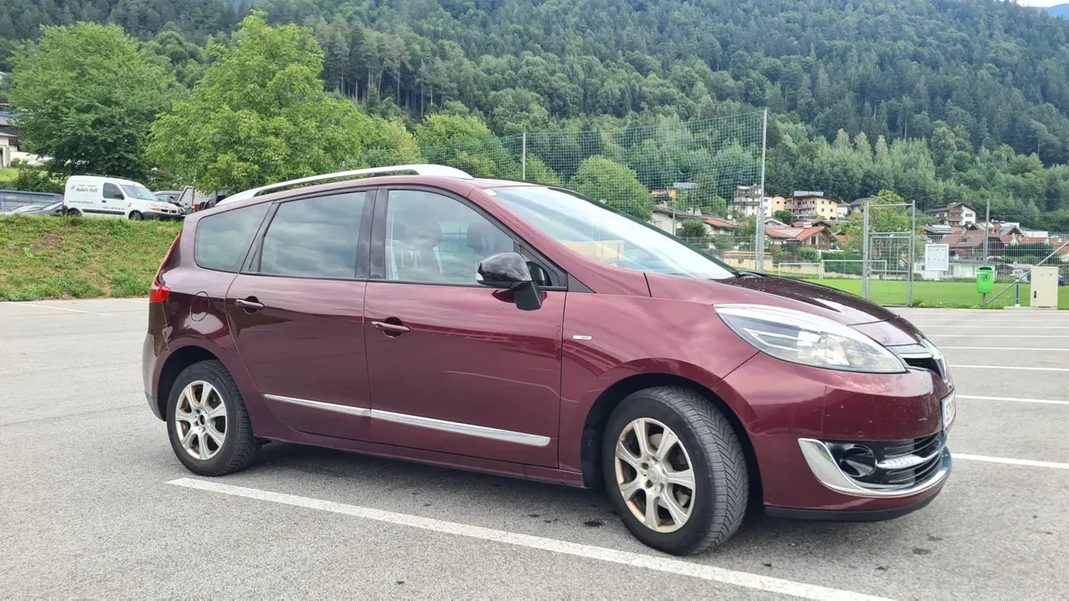 Renault Grand Scénic 2013 photo 3
