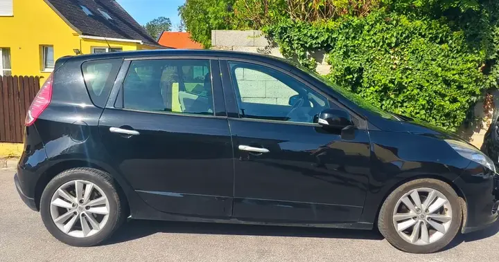 Renault Scenic 2010 photo 3