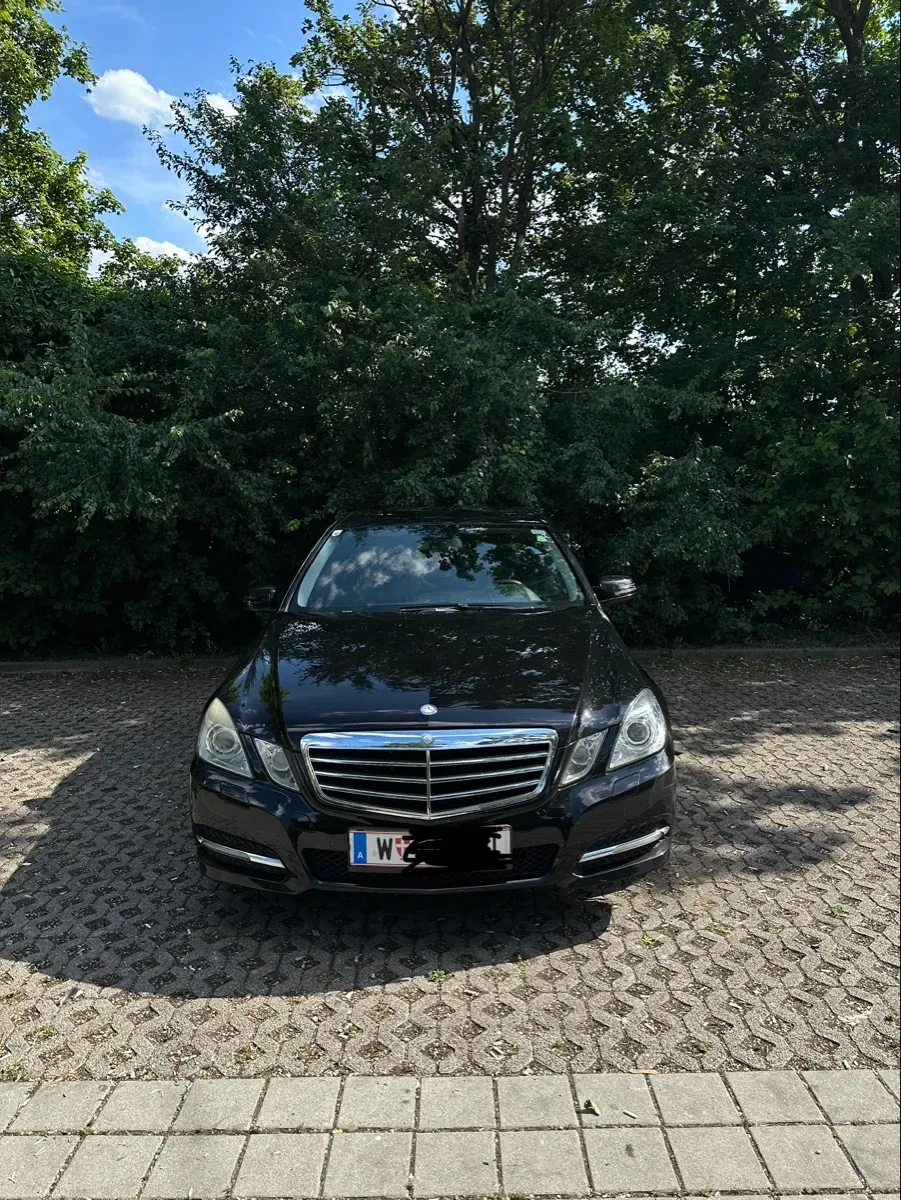 Mercedes-Benz Eklasse 2012 photo 3