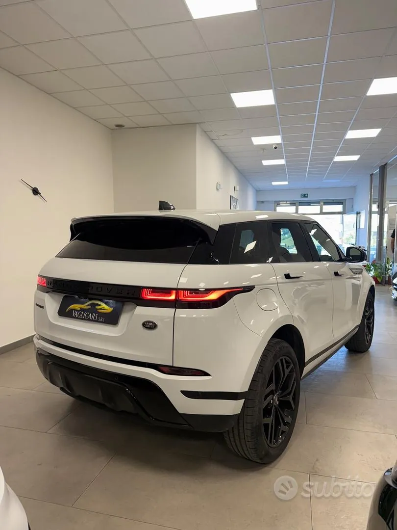 Land Rover Range Rover Evoque 2022 photo 4