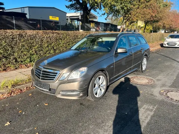 Mercedes-Benz E 250