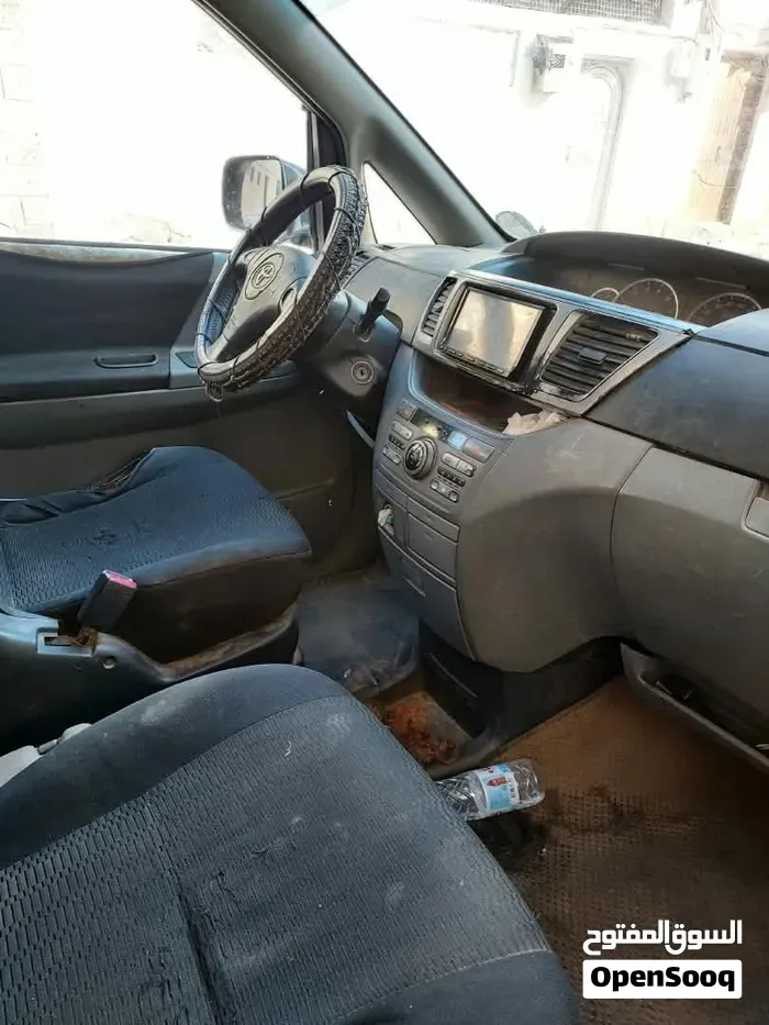 Toyota Voxy 2007 photo 4