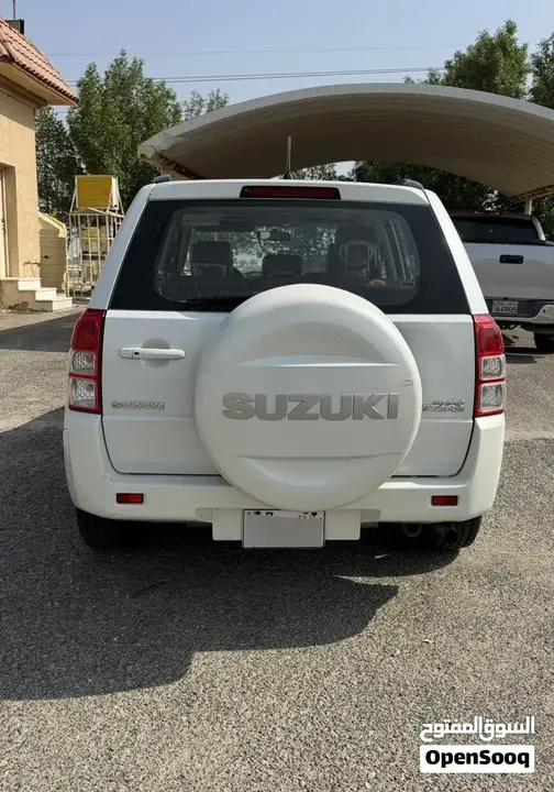 Suzuki Grand Vitara 2015 photo 3