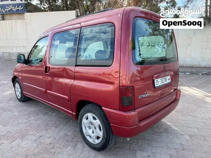 Citroen Berlingo 2024 photo 2