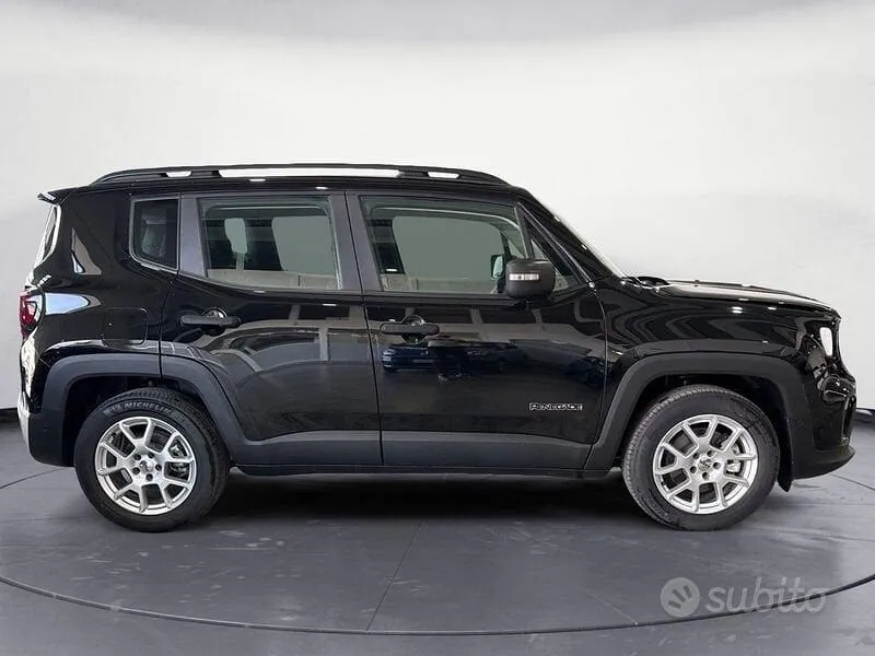 Jeep Renegade 2024 photo 3