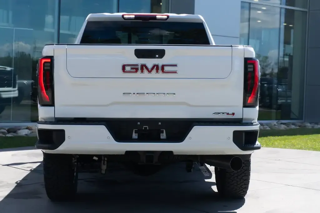 GMC Sierra 3500Hd 2026 photo 5