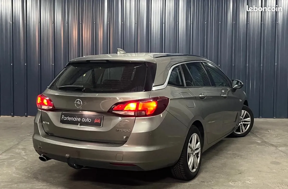 Opel Astra 2016 photo 4