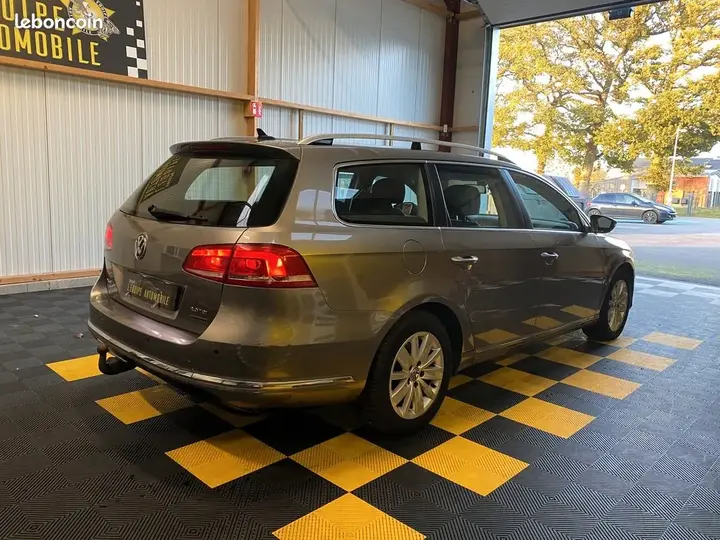 Volkswagen Passat 2013 photo 5