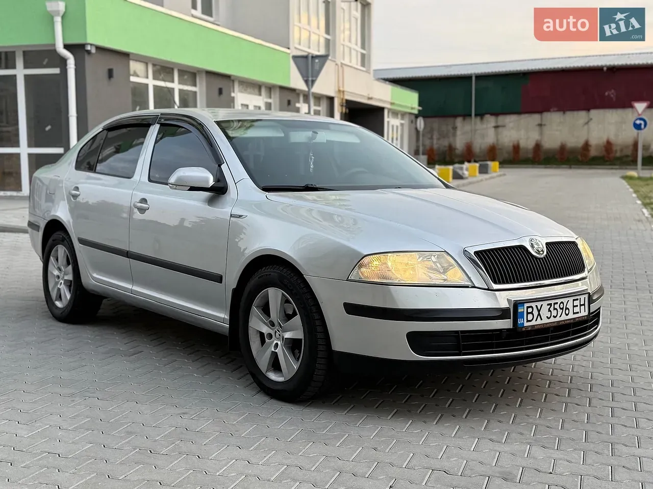 Skoda Octavia 2004 photo 2