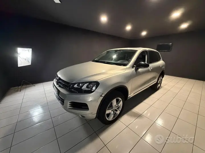 Volkswagen Touareg 2015 photo 2
