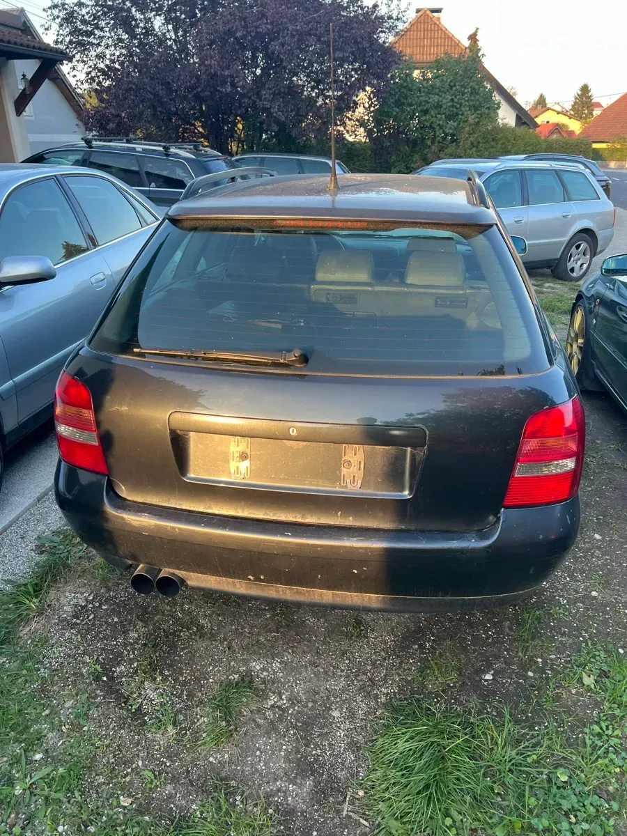 Audi A4 1999 photo 3