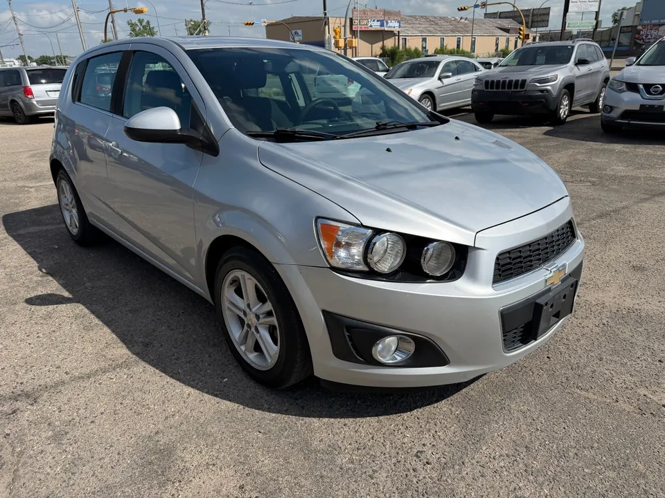 Chevrolet Sonic 2015 photo 3