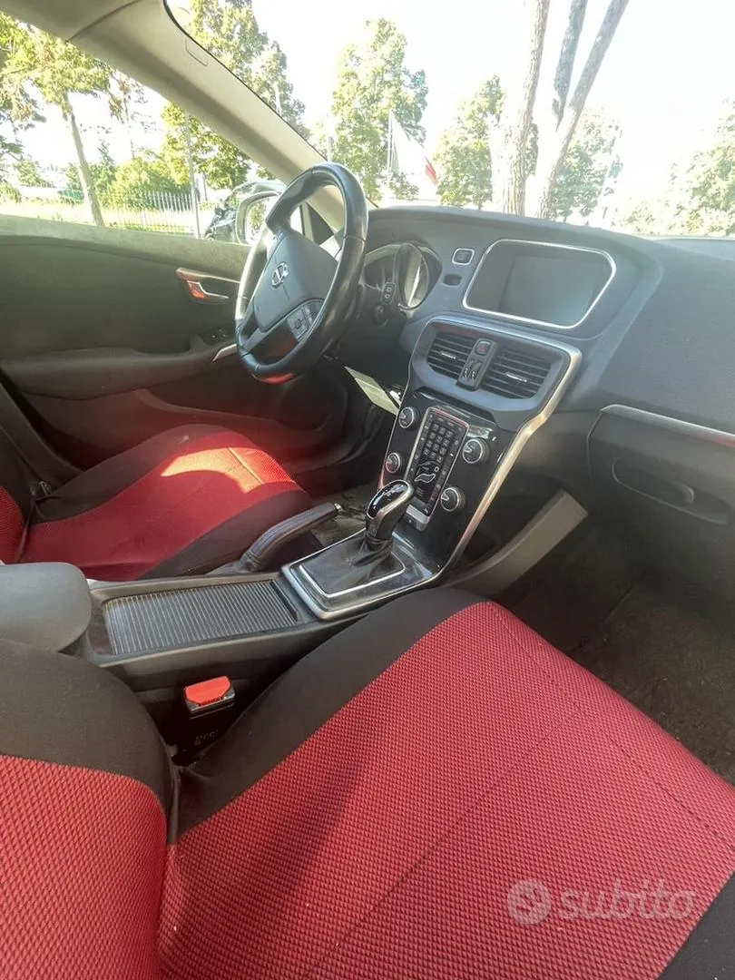 Volvo V40 2018 photo 3