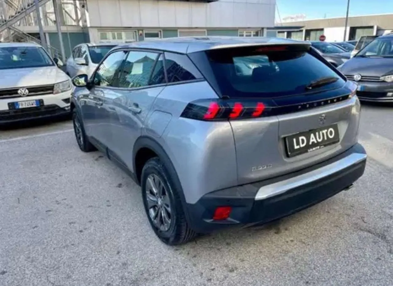 Peugeot 2008 2021 photo 4