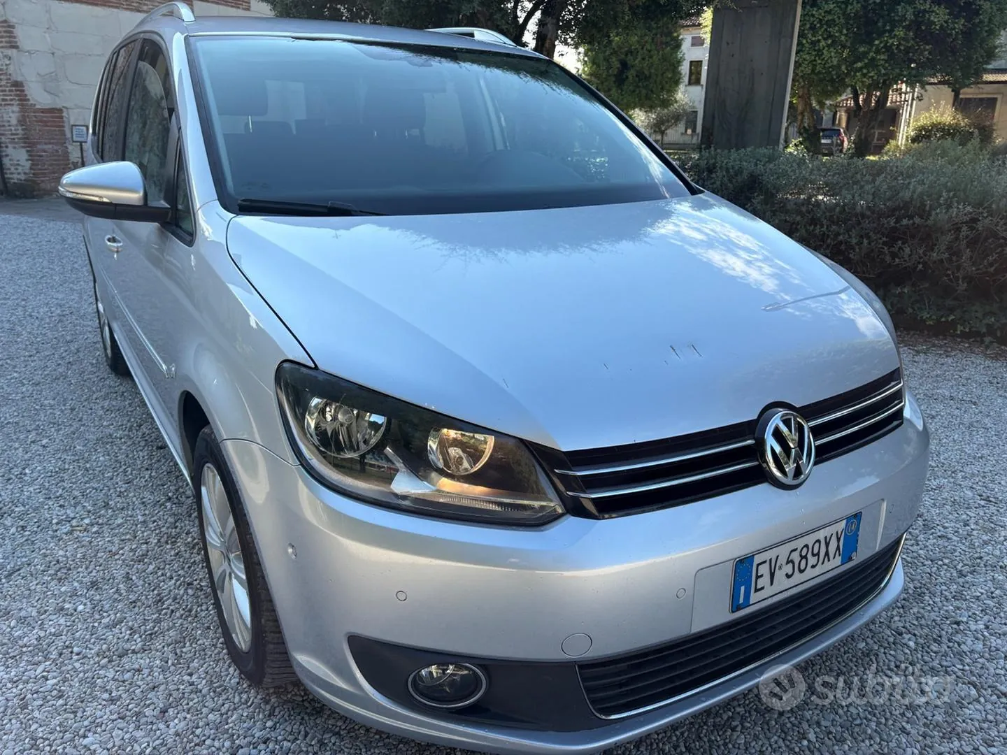Volkswagen Touran 2014 photo 3
