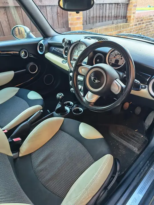 Mini Cooper 2010 photo 5