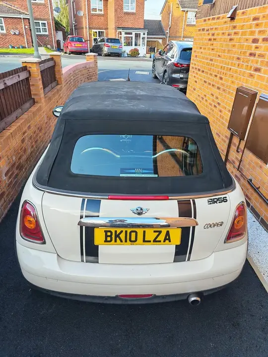 Mini Cooper 2010 photo 2