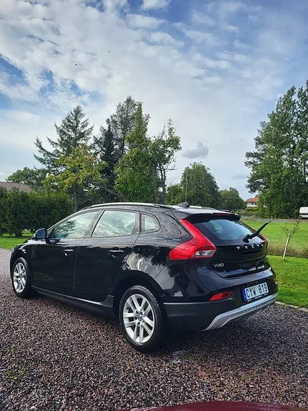 Volvo V40 Cross Country 2013 photo 5