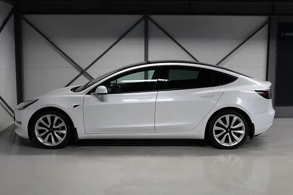 Tesla Model 3 2020 photo 4