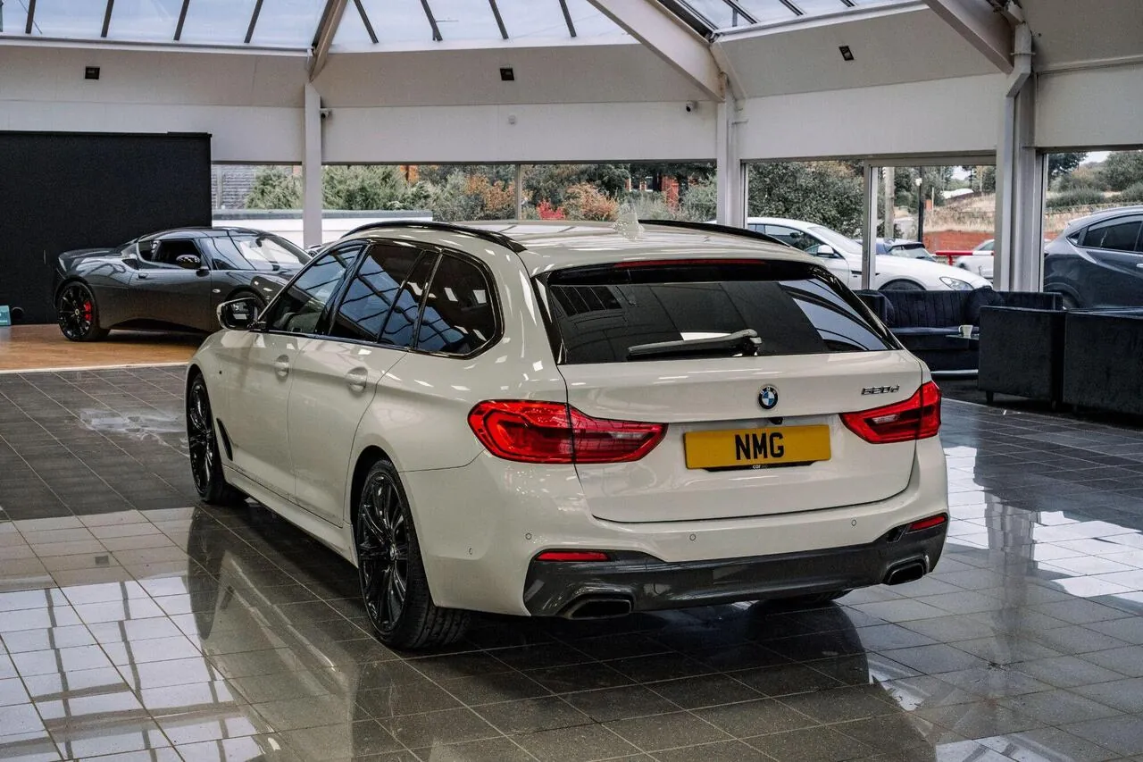 BMW 5 Series 2019 photo 4