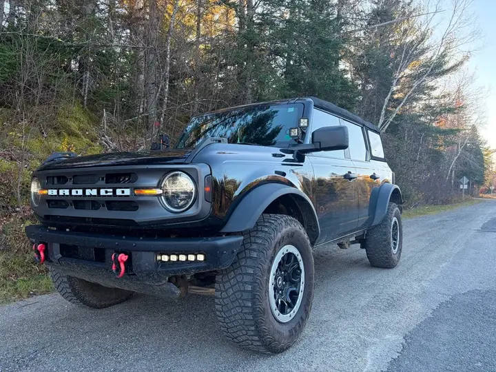 Ford Bronco 2024 photo 2