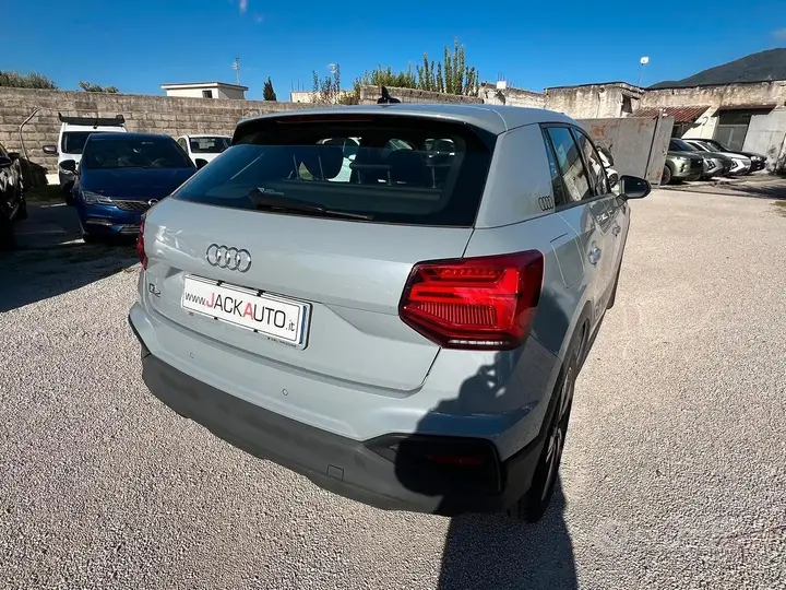 Audi Q2 2021 photo 5