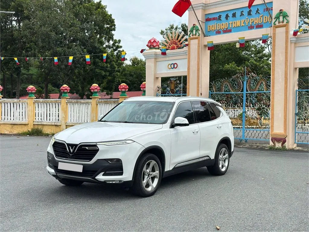 Vinfast Lux Sa2.0 2019 photo 2