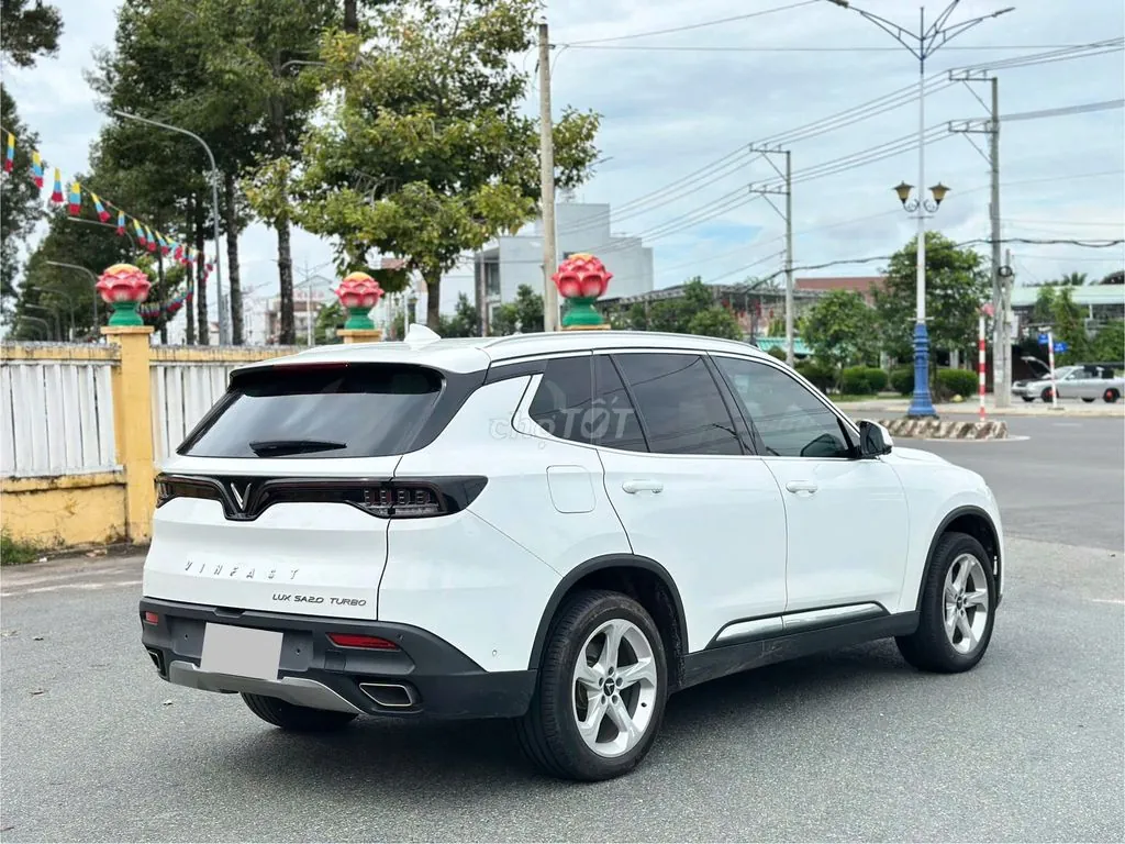 Vinfast Lux Sa2.0 2019 photo 5