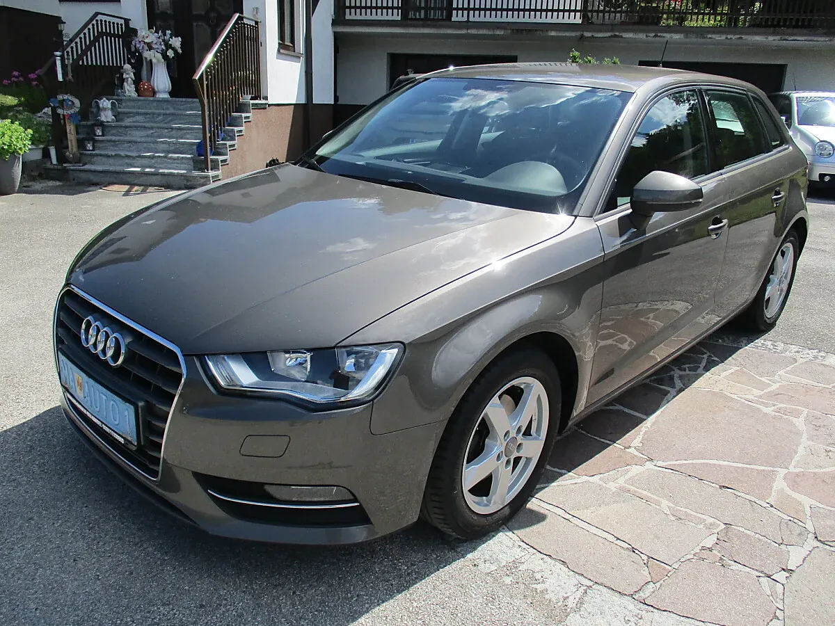 Audi A3 2015 photo 3