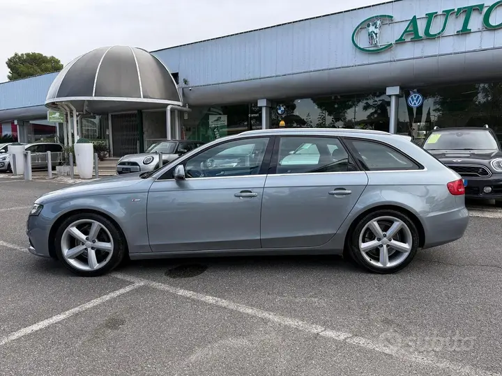Audi A4 Avant 2012 photo 3