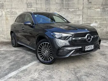 Mercedes-Benz Glc 300 E 2026 photo 2