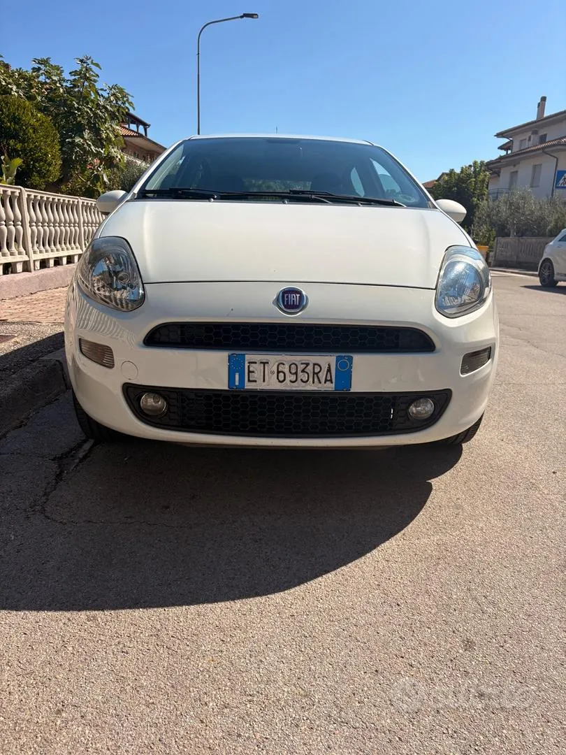 Fiat Punto 2014 photo 2